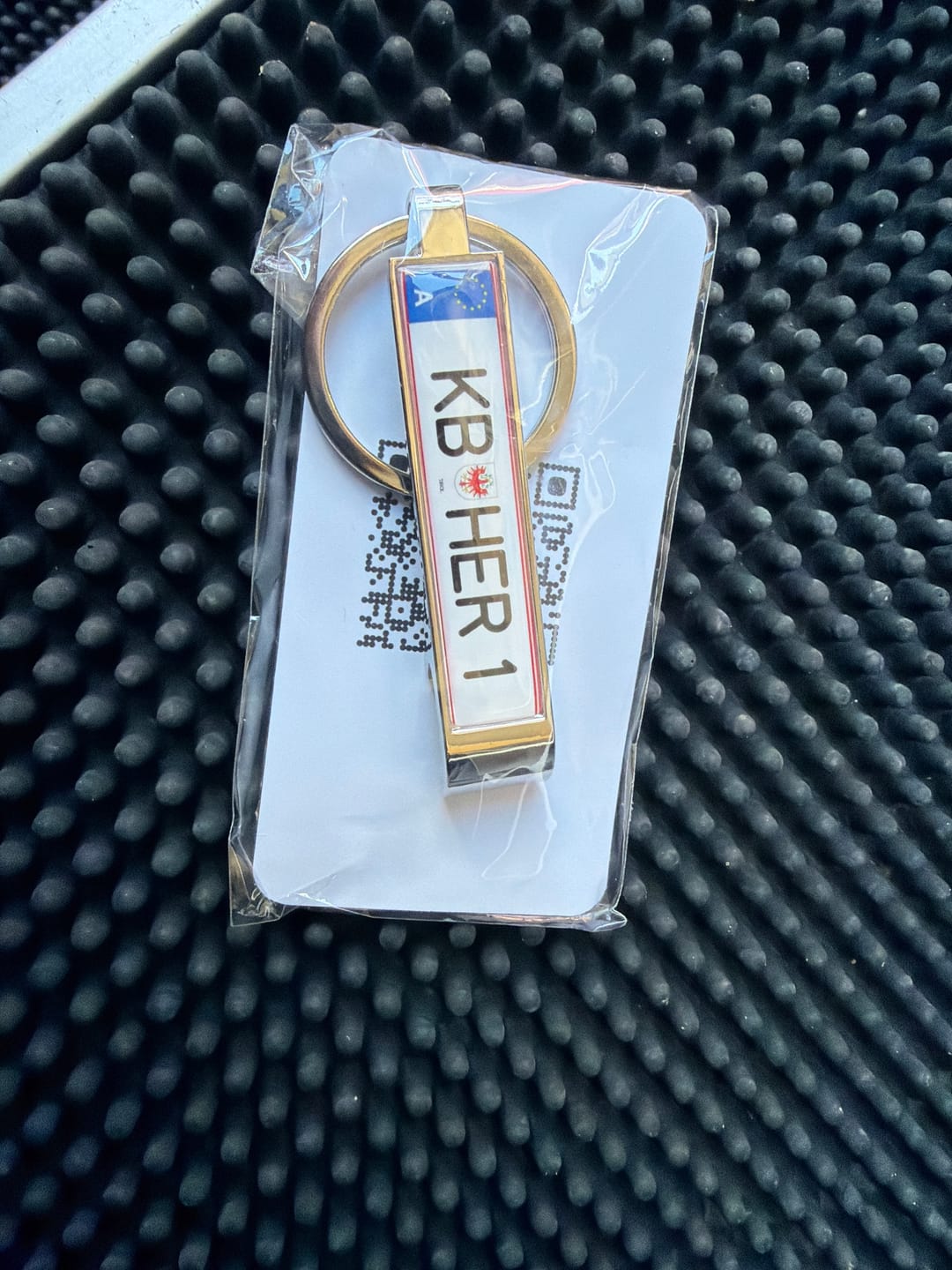 Customer photo review of Flaschenöffner mit Kennzeichen – Österreich
