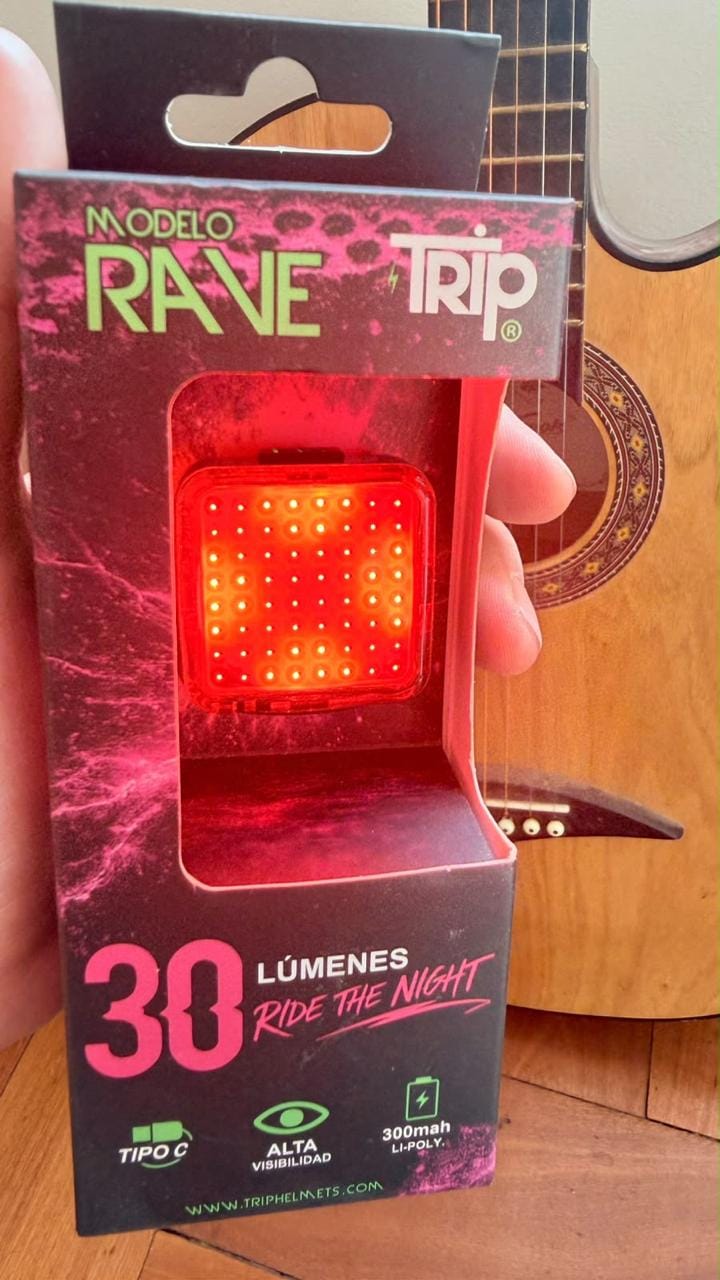 Customer photo review of LUZ TRASERA USB TRIP RAVE 30LM