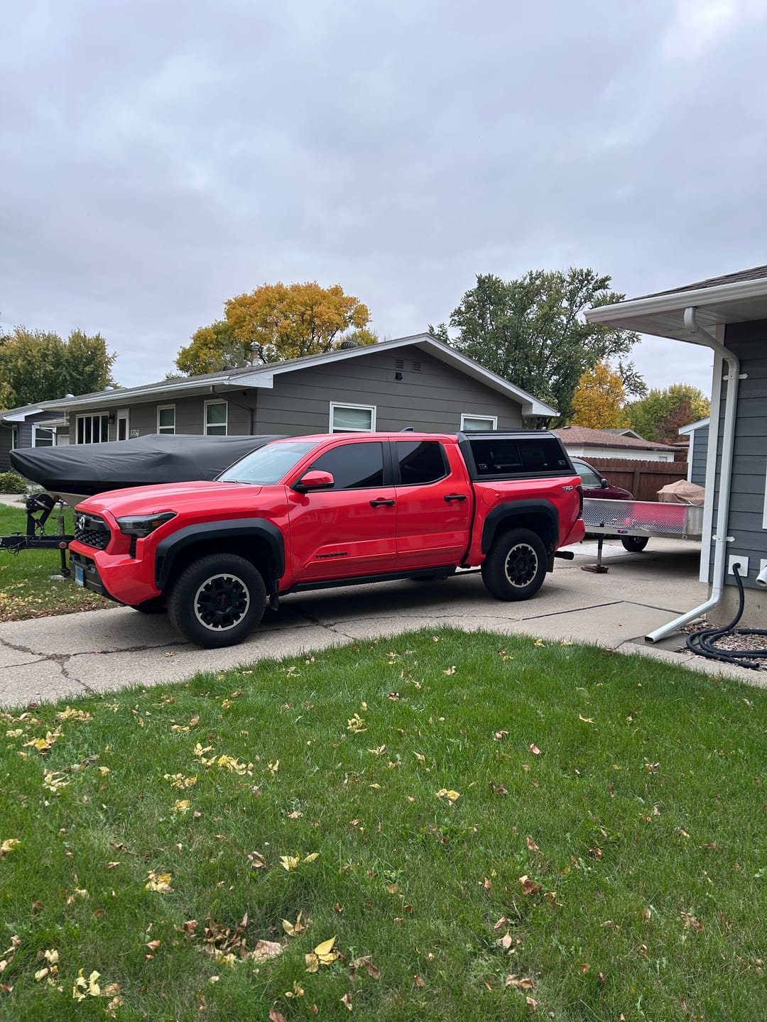 Customer photo review of OPENROAD Sliding Glass Side Truck Cap for Toyota Tacoma (2024-2026) – 5ft Bed