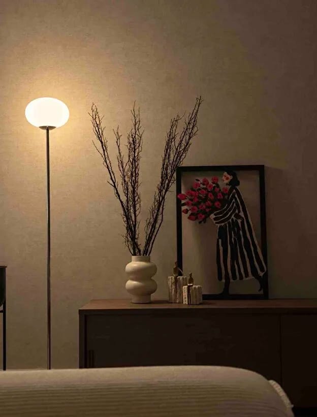 Customer photo review of Rose Lady Metal Tablo