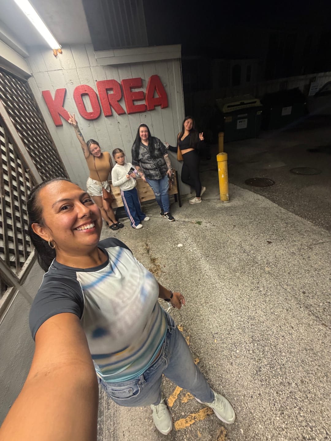 Customer photo review of [2ND PRE-ORDER] BTS - ARIRANG WORLD TOUR 2ND DROP OFFICIAL MD S/S CROP T-SHIRT