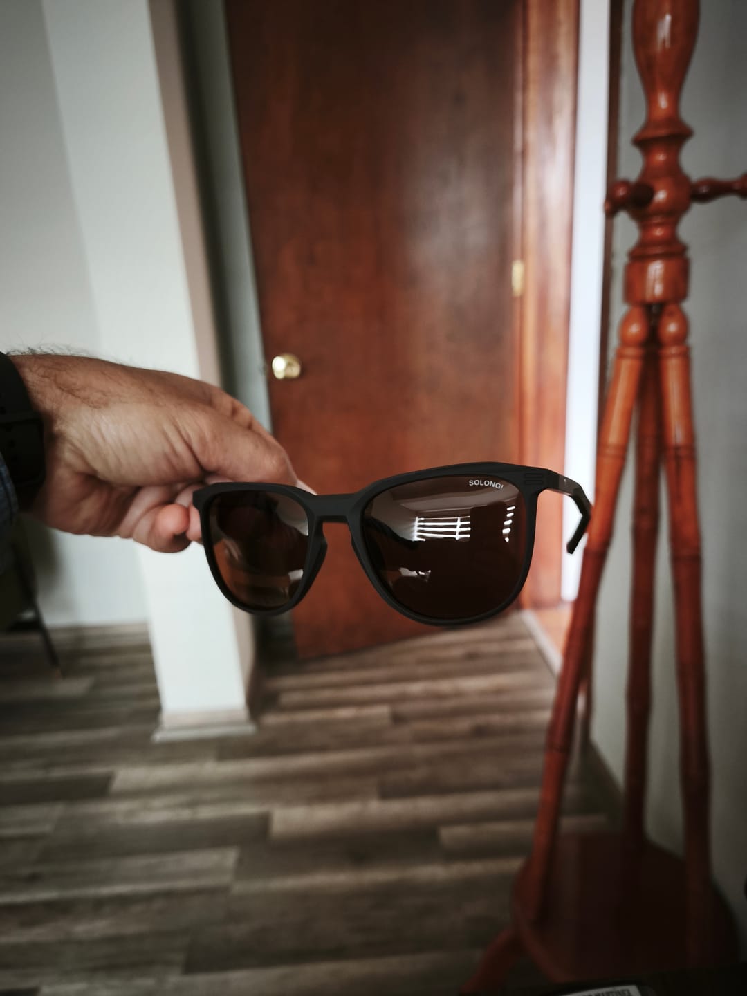 Customer photo review of ELIOT SMITH