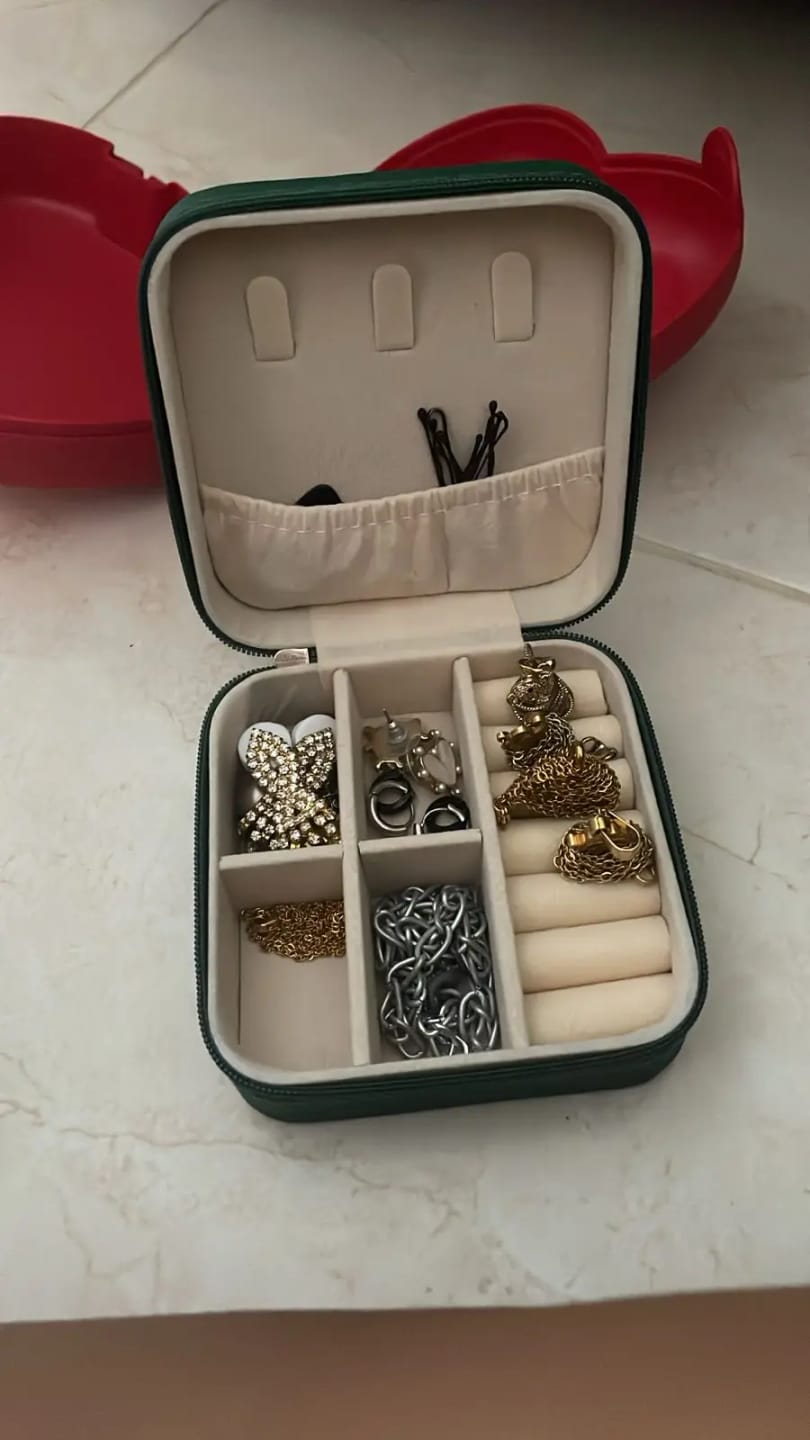 Customer photo review of Boîte à bijoux pour fille en cuir – Design haut de gamme