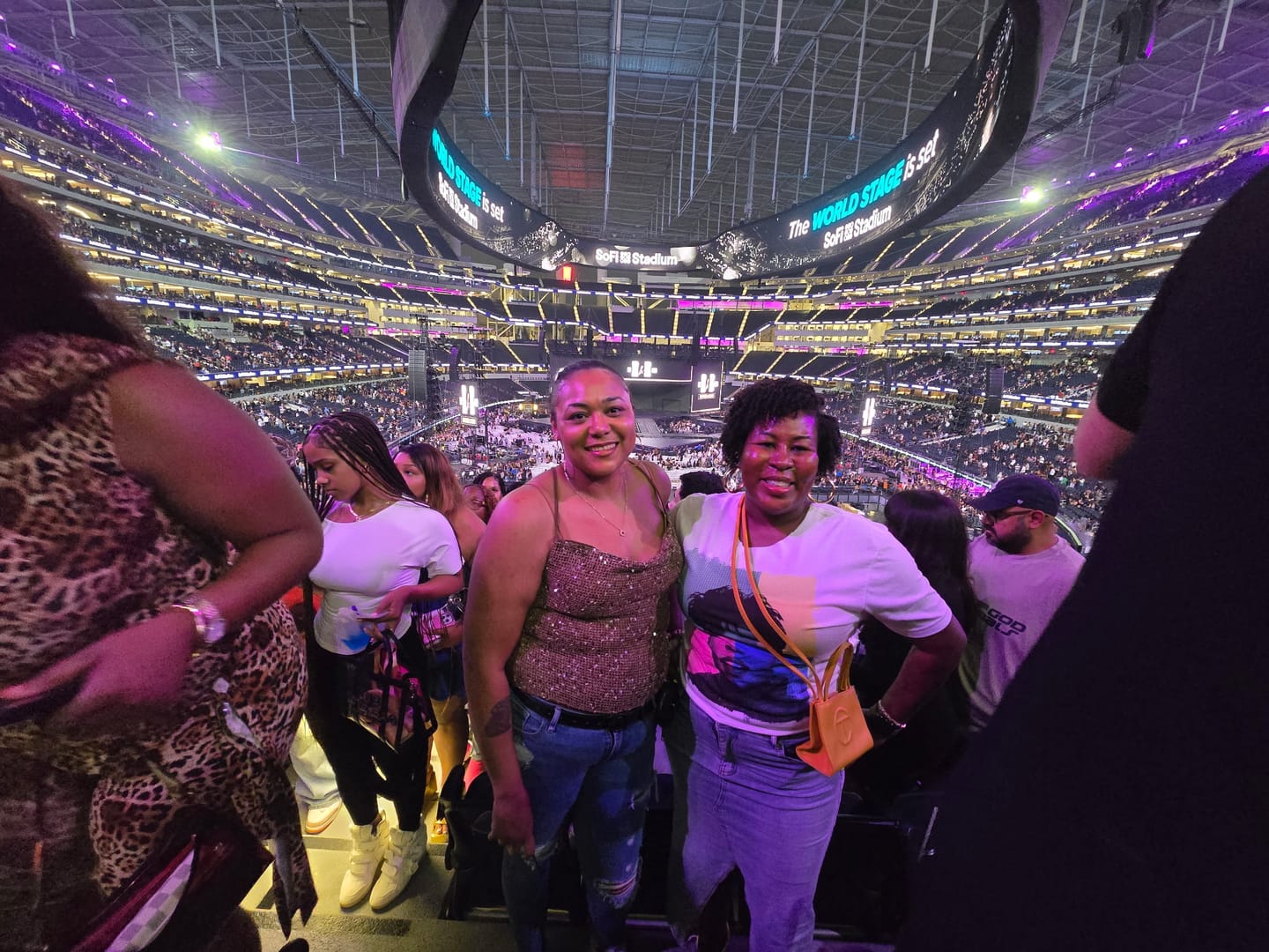 Customer photo review of Anita Baker Pop-Art Classic Fit T-Shirt