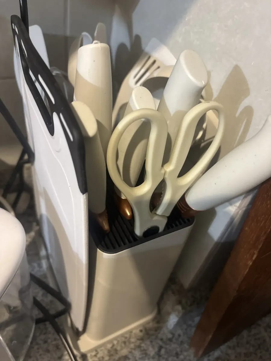 Customer photo review of 👩🏼‍🍳SetMaster™ - Juego de Utensilios de Cocina – 19 Piezas🥰
