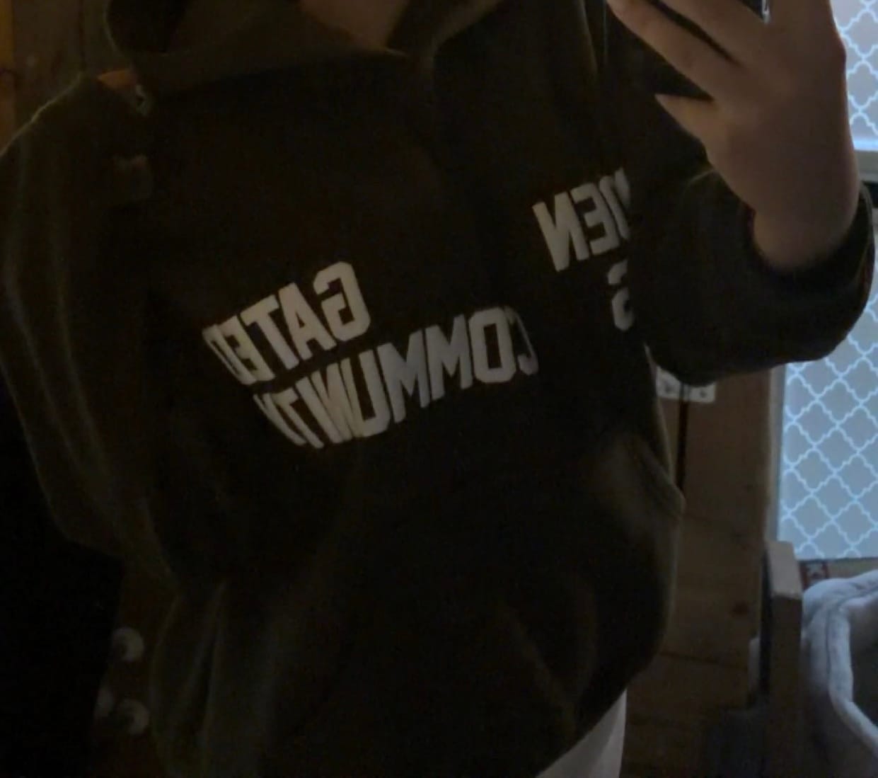 Customer photo review of GATED COMMUNITY HOODIE OLIVE