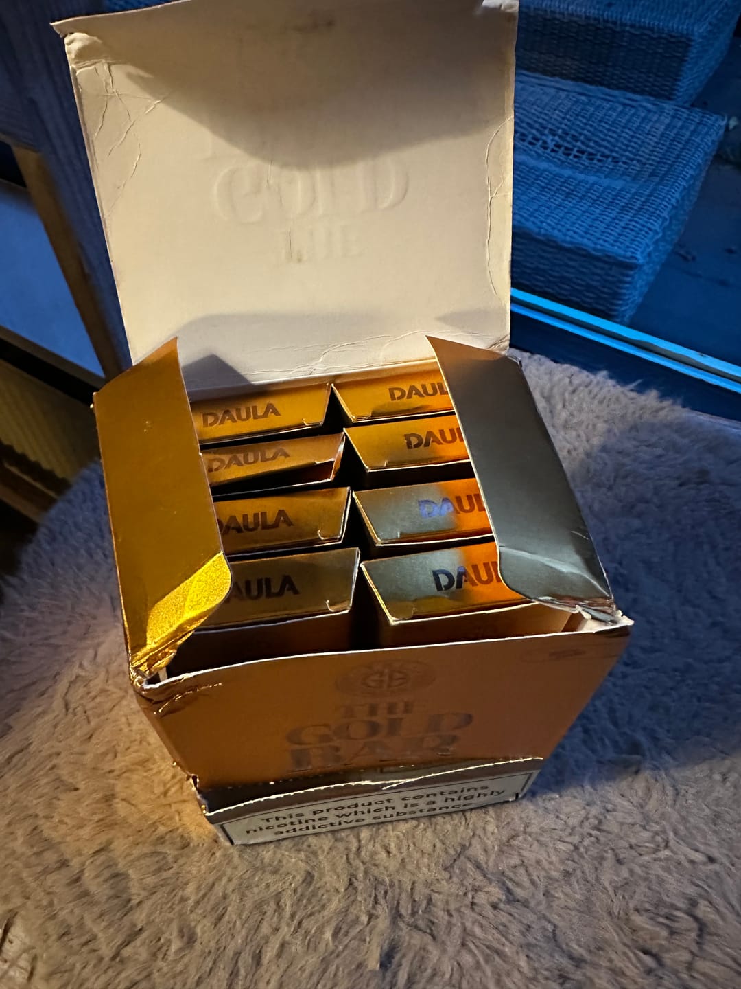 Customer photo review of Gold Bar 4500 Puffs Disposable Vape Box of 10