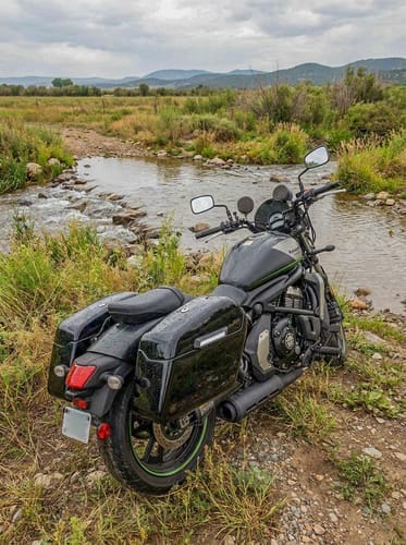 Customer photo review of 42L - Baldur Extra Large Kawasaki Vulcan S VN650 Painted Motorcycle Hard Saddlebags