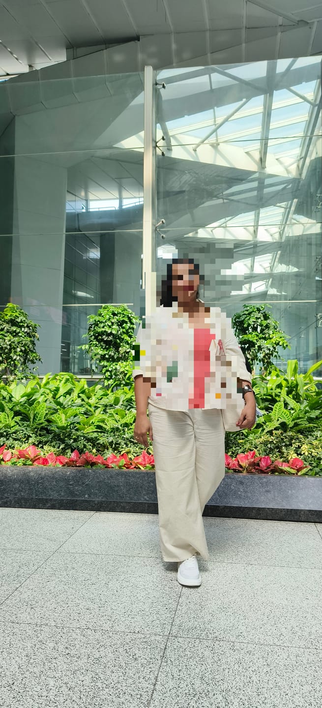Customer photo review of Women Ecru Airy Linen Wide Leg Pant