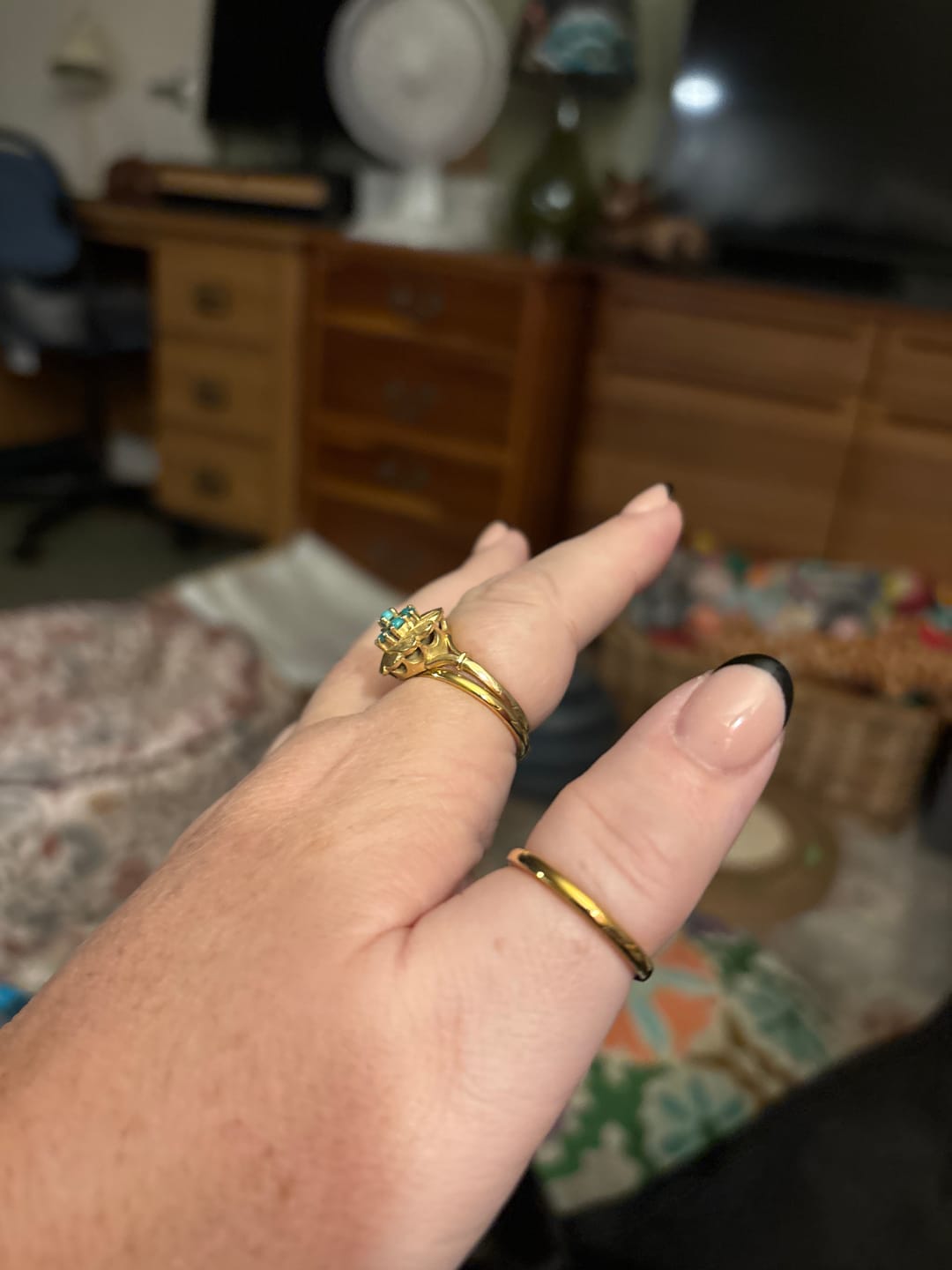 Customer photo review of Gold 2mm Wonder Ring