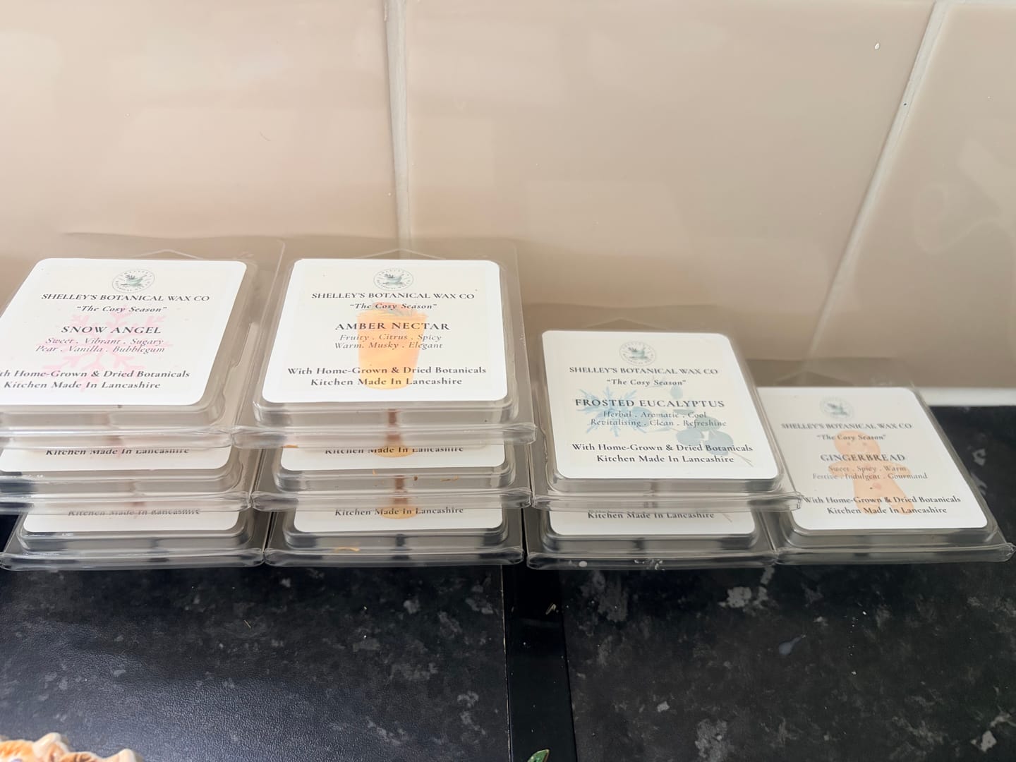 Customer photo review of 4 Cavity Cube Wax Melt Clamshell