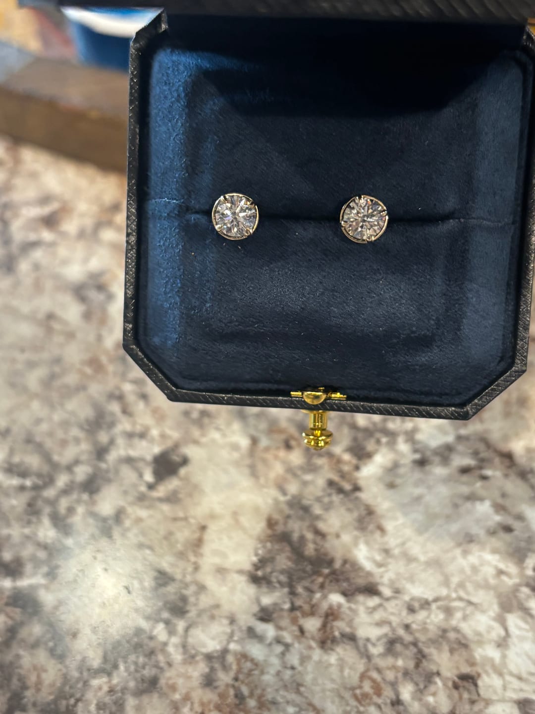 Customer photo review of Semi Mount Settings Only: Sterling Silver/K Gold/ Platinum Pricing