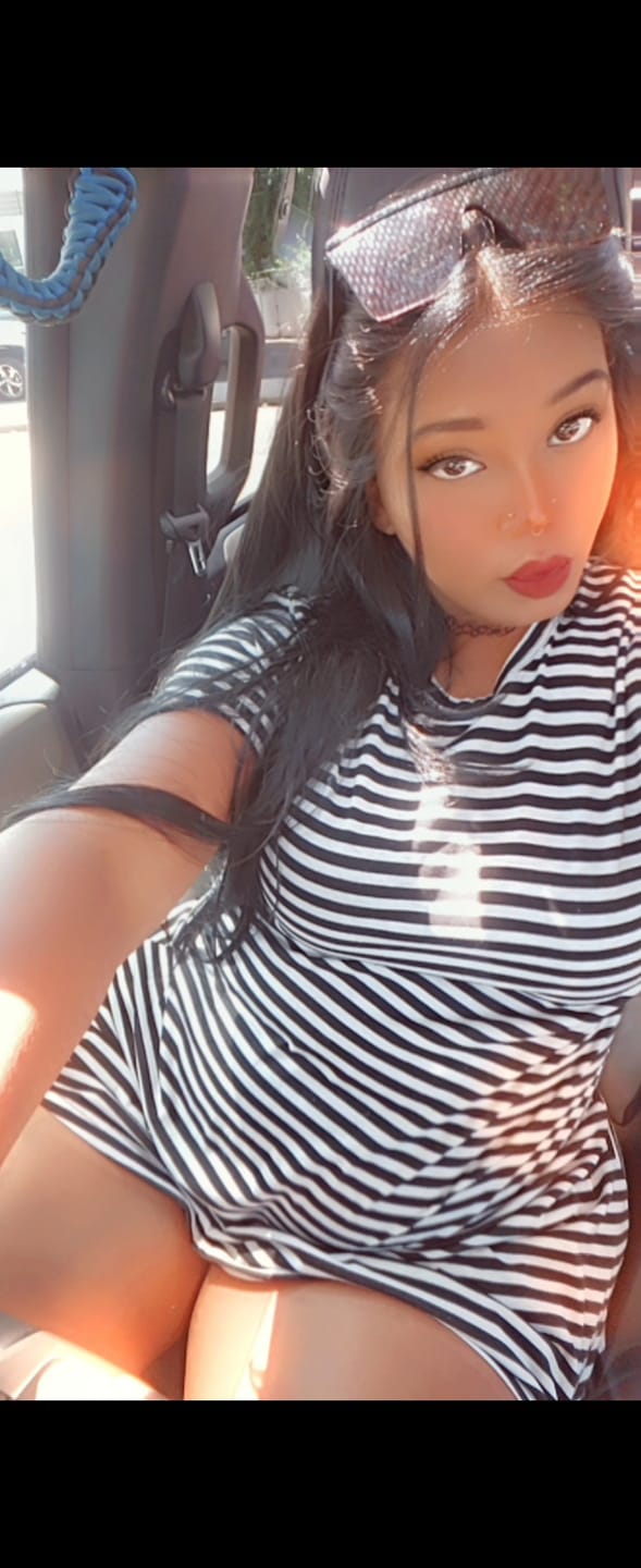 Customer photo review of Chade Magic Lace HD Lace Front Wig - MHH06 HEART HAIRLINE 06