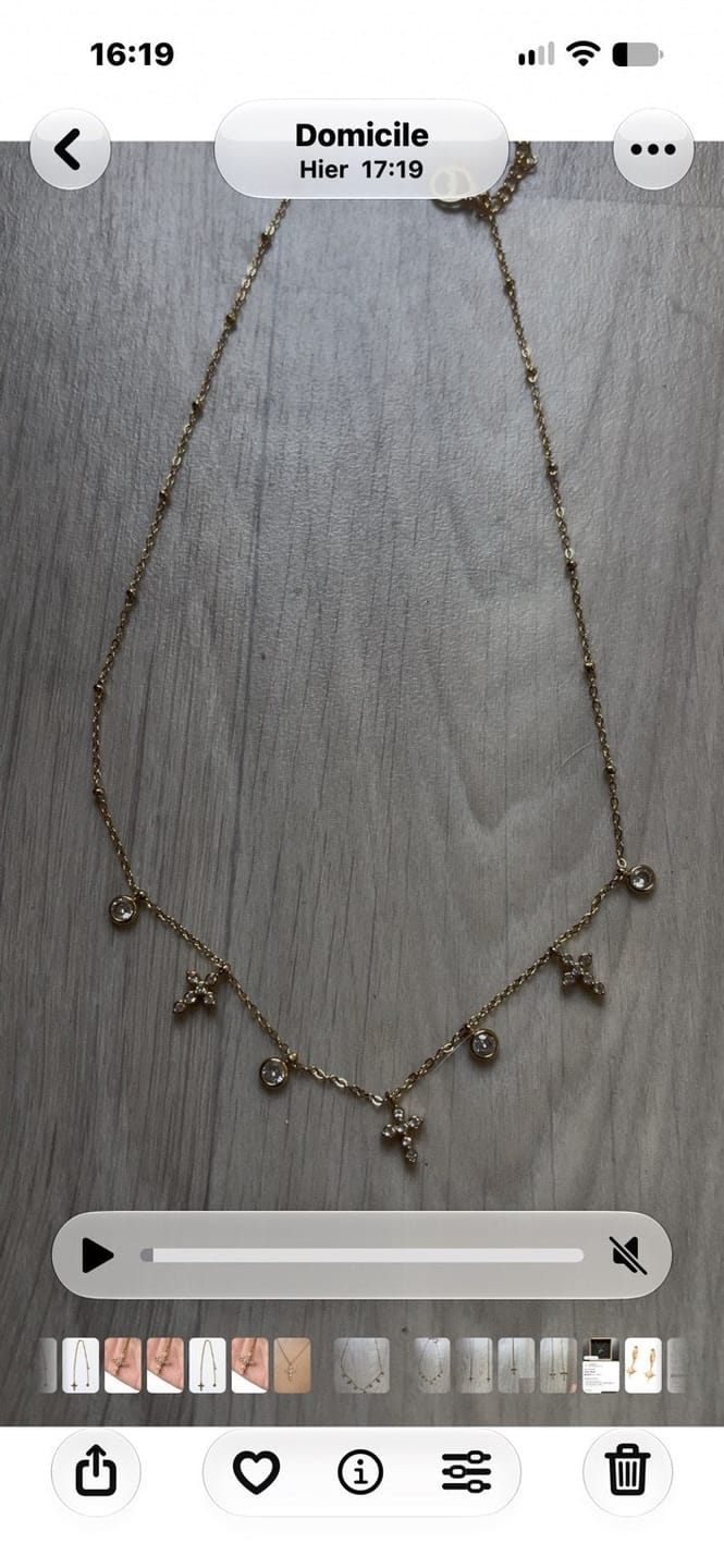 Customer photo review of Collier Croix Multiples