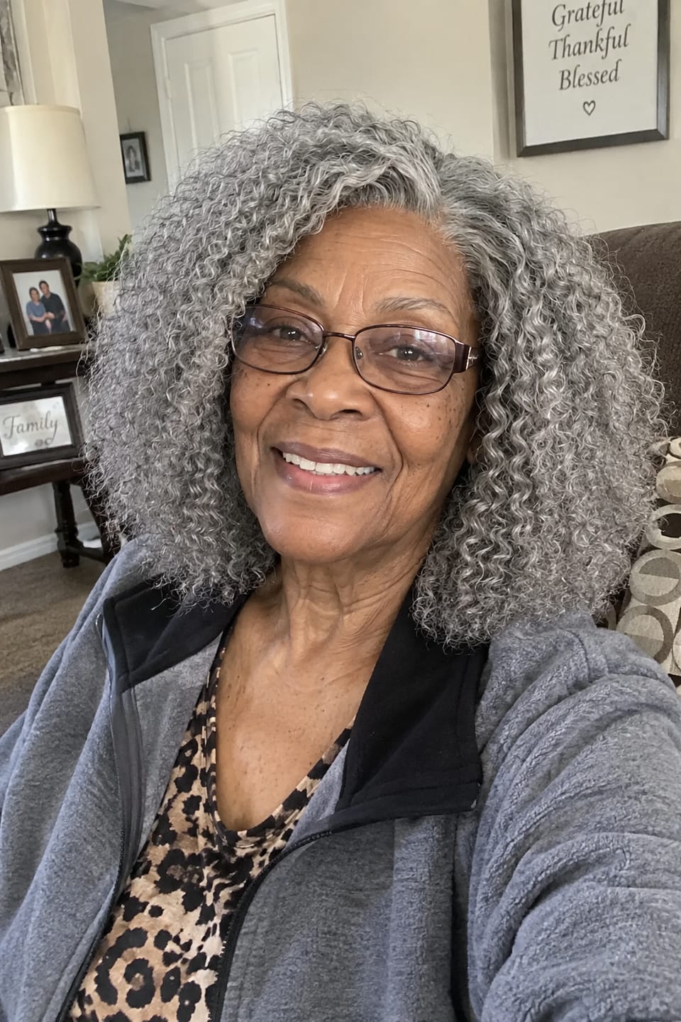 Customer photo review of Luvwin 5x5 Jerry Curly Salt And Pepper Glueless Gray Color Pre-Cut Lace Fluffy Bob Wig 100% Real Human Hair