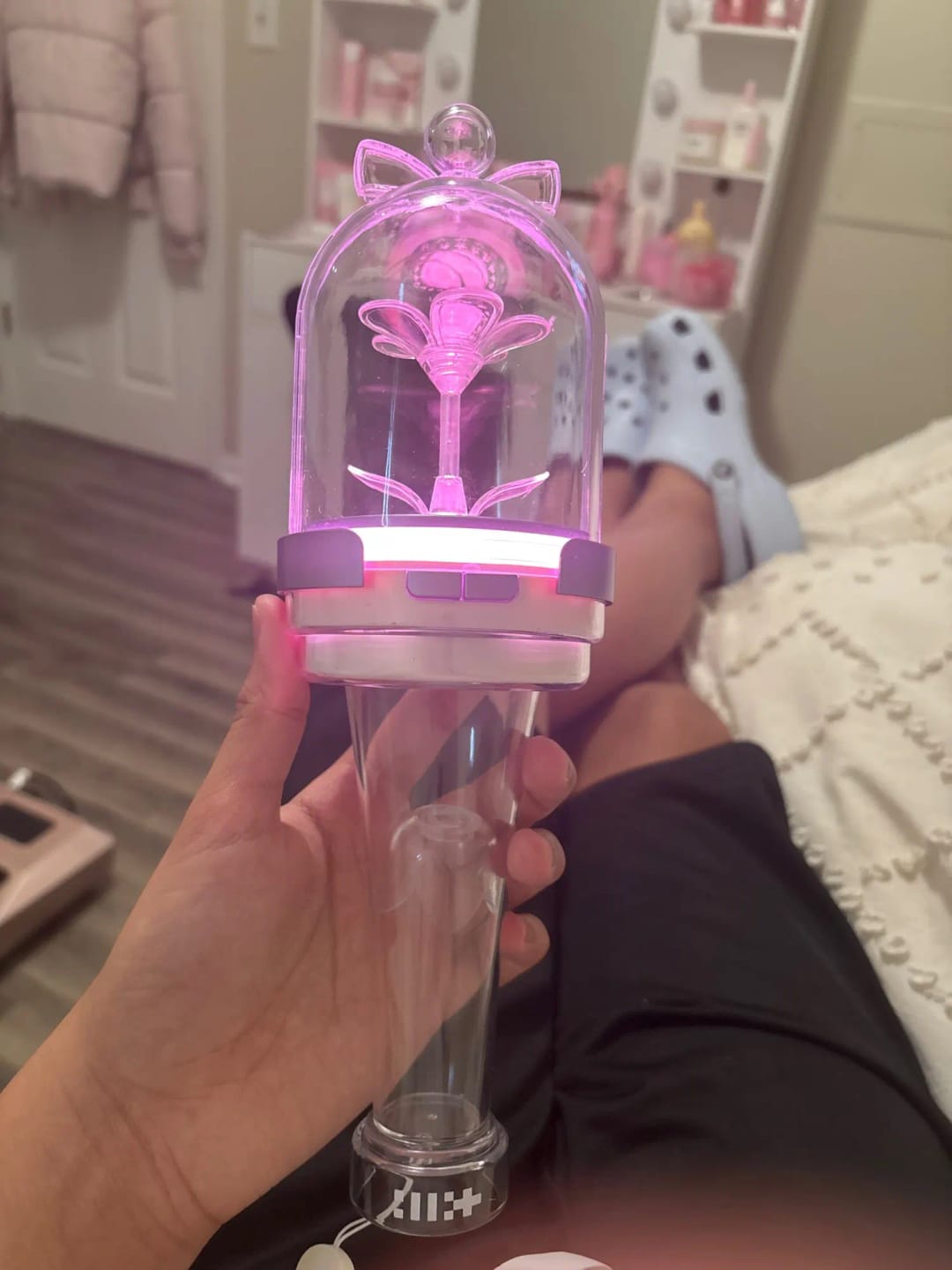 Customer photo review of ILLIT Official Lightstick