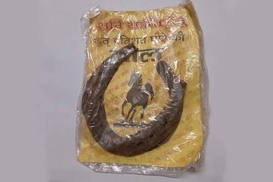 Customer photo review of Black Horse Shoe (Kale Ghode ki Naal) – 100% Natural