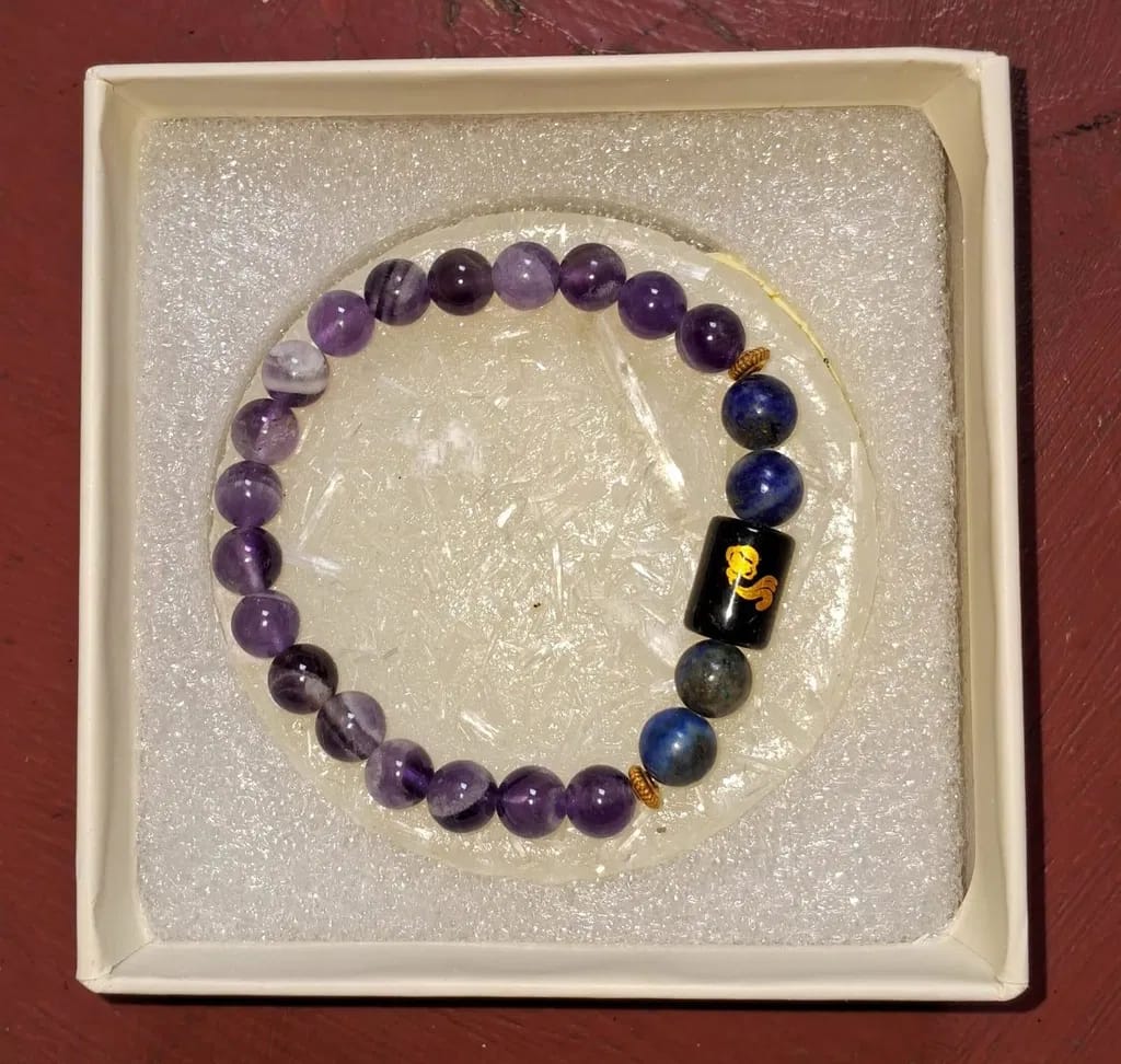 Customer photo review of Aquarius (Kumbh Rashi) Zodiac Bracelet – Natural Amethyst & Lapis Lazuli