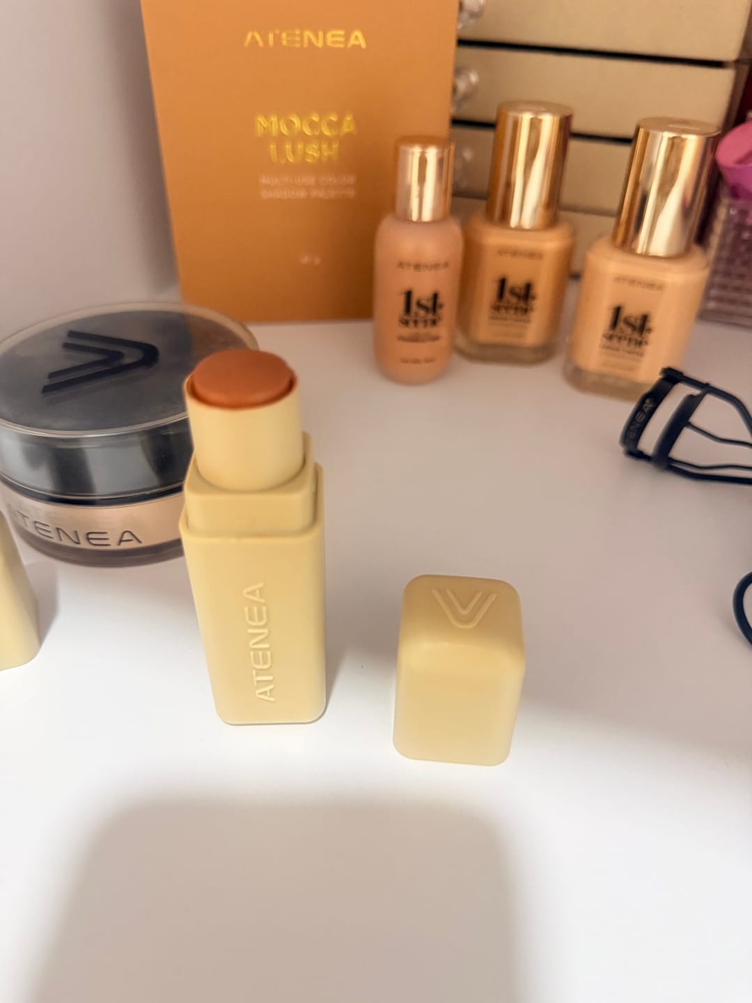 Customer photo review of BRONZER CREMOSO EN BARRA COLLECTION