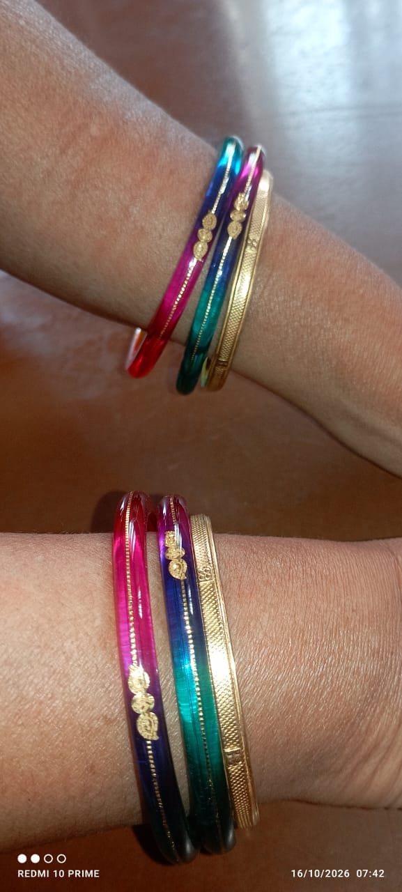 Customer photo review of A Colorful Set for Every Occasion!" - 916 22k Hallmark (Multicolour)