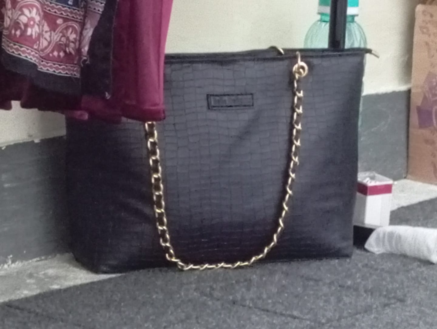 Customer photo review of Black New Wave Tote Bag