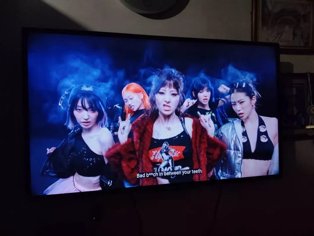 Customer photo review of Google Chromecast with Google TV - Streaming Entertainment with Voice Search - Watch Movies, Shows, and Live TV in 4K HDR Streaming Media Player - Includes Pouch and Cleaning Cloth