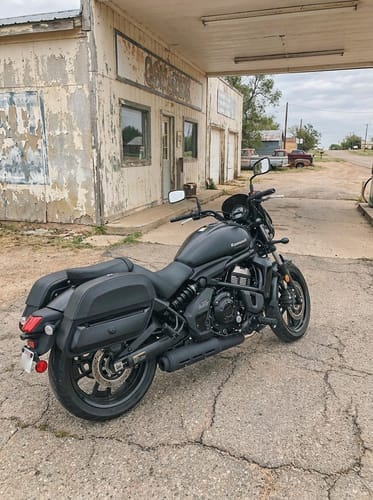 Customer photo review of 28L - Pantheon Medium Hard Mount Kawasaki Vulcan S VN650 Leather Motorcycle Saddlebags
