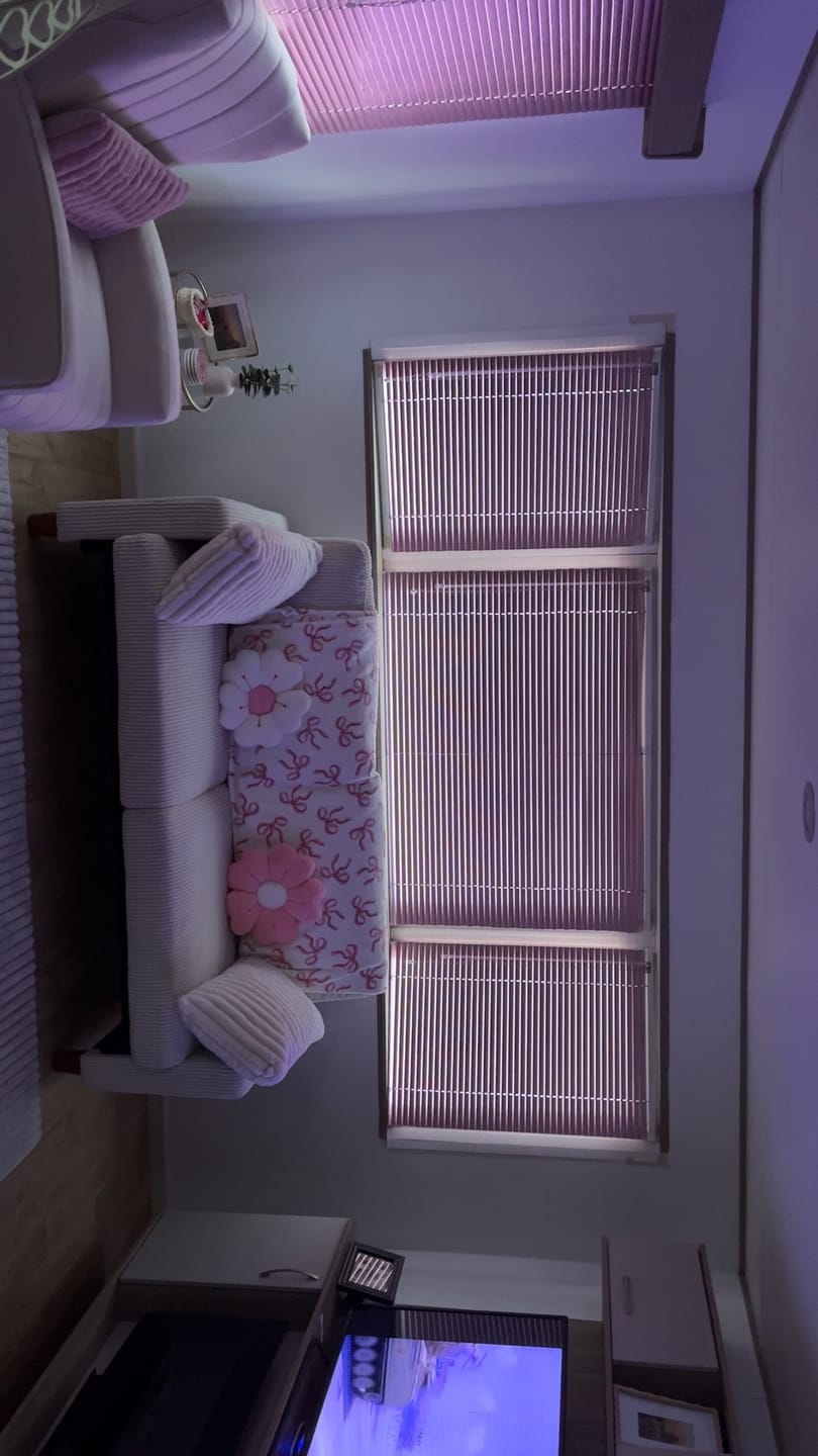 Customer photo review of Brushed Innocent Pink Venetian Blinds
