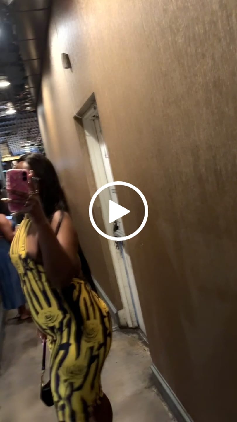 Customer video review of Athena Capri