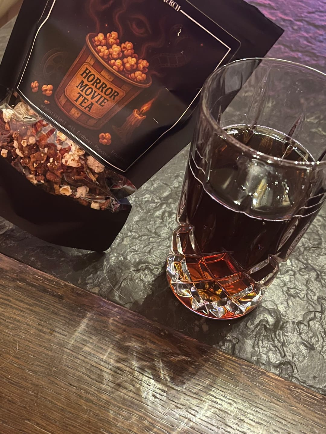Customer photo review of Horror Movie Tea – Früchtetee mit Erdbeer-Popcorn-Geschmack | Halloween Tee