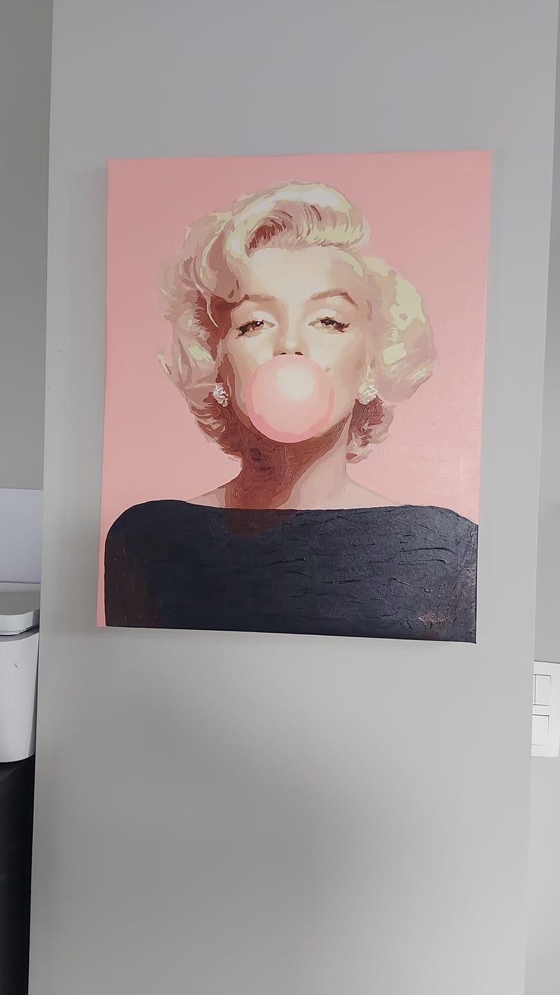 Customer photo review of Marilyn Monroe