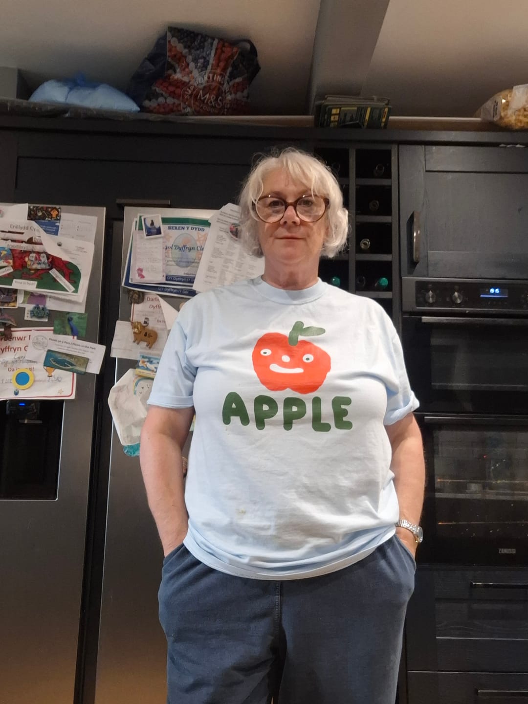 Customer photo review of Apple: Longoland T-Shirt