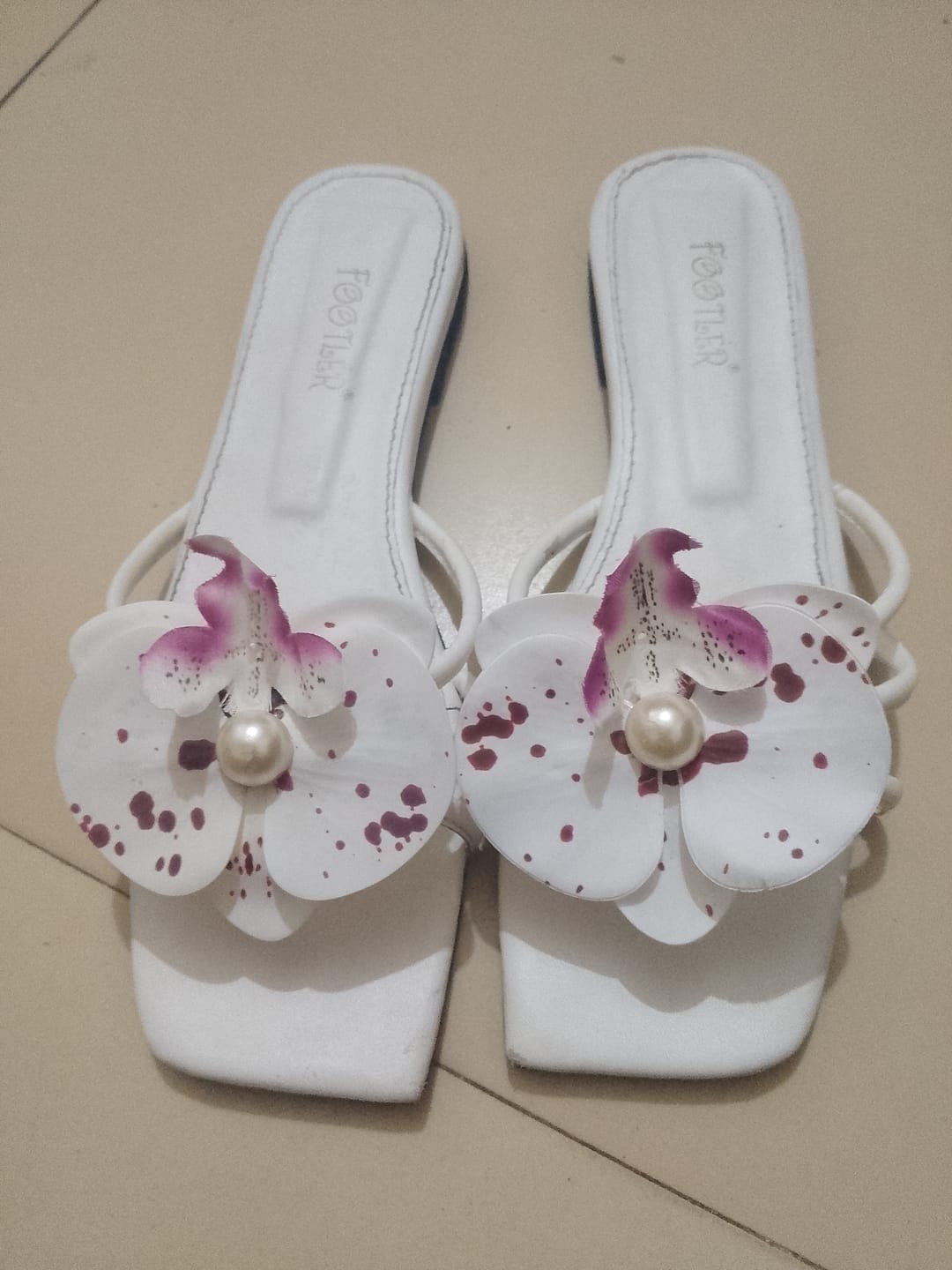 Customer photo review of Lilya Luxe Flats