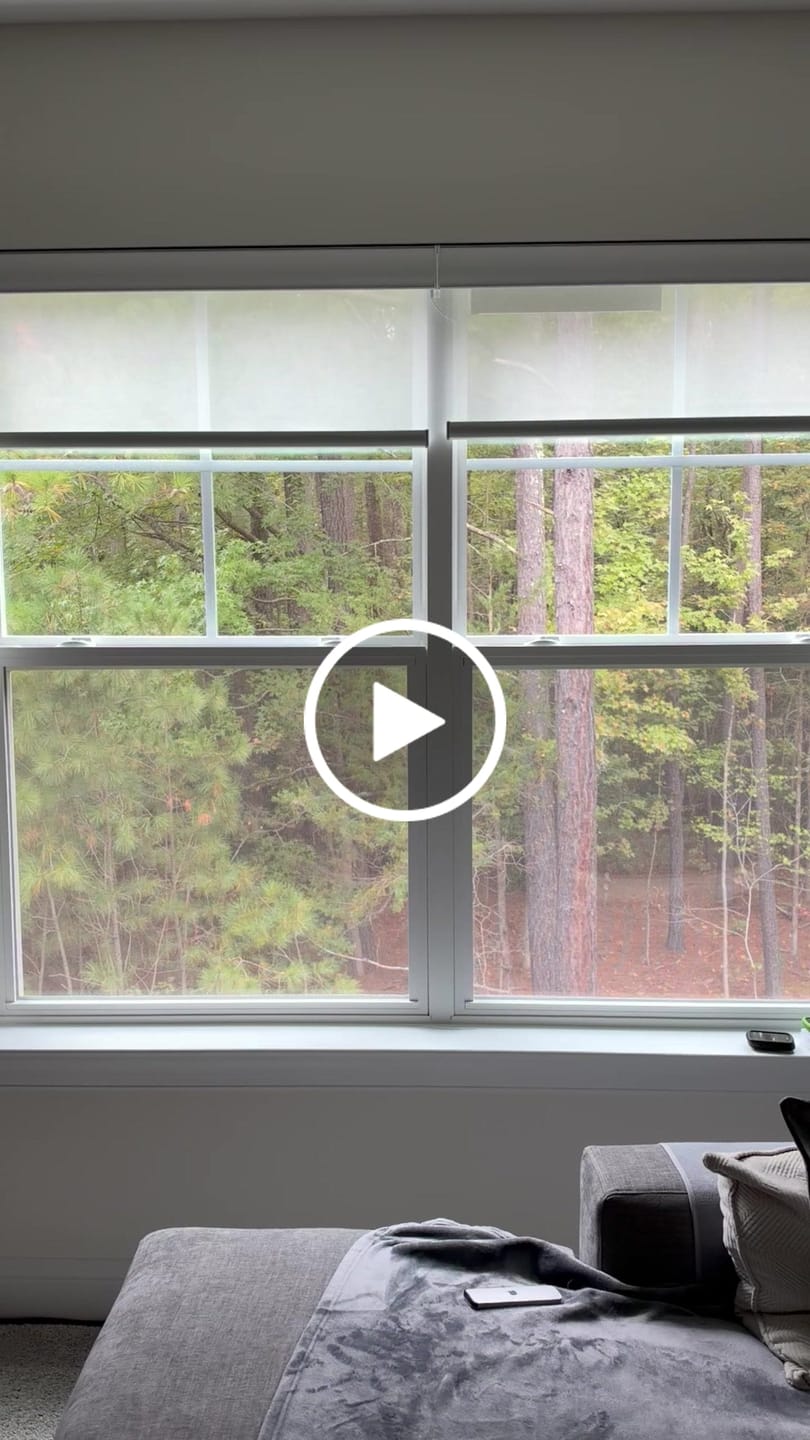 Customer video review of SmartWings Motorized Light Filtering Roller Shades 50% Blackout PVC Free Sunscreen