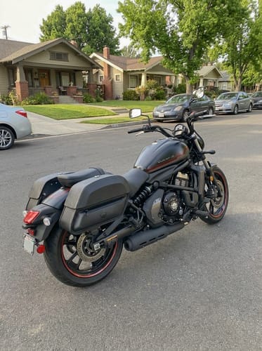 Customer photo review of 28L - Pantheon Medium Hard Mount Kawasaki Vulcan S VN650 Leather Motorcycle Saddlebags