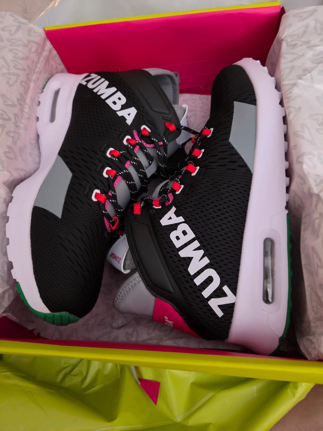 Customer photo review of Zumba Air Funk - Black/Pink