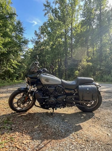 Customer photo review of 14L - Viper Medium Shock Cutout Harley Nightster RH975/S Leather Motorcycle Saddlebags