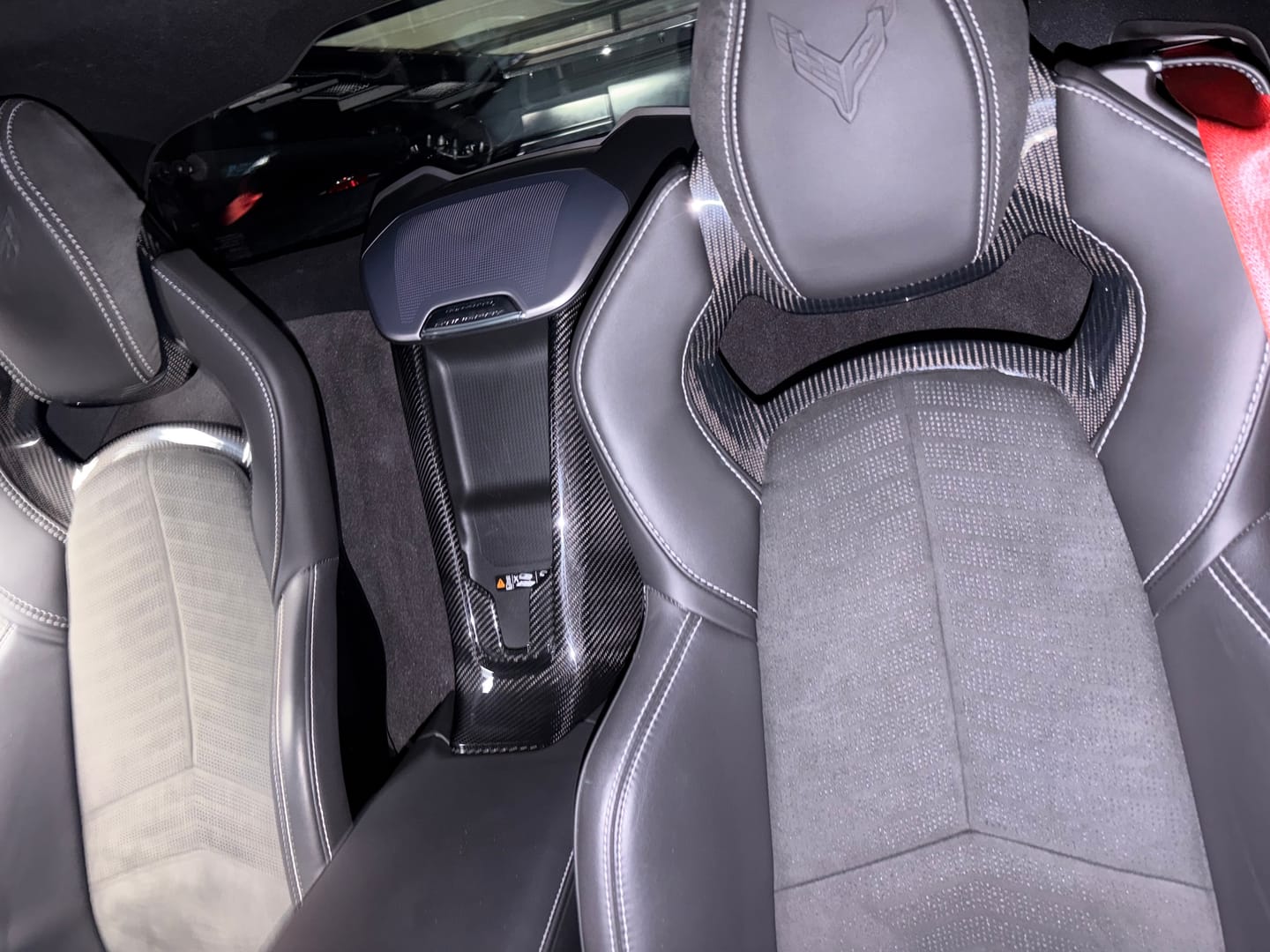 Customer photo review of Corvette C8 DRY CARBON FIBER Waterfall Console Cover