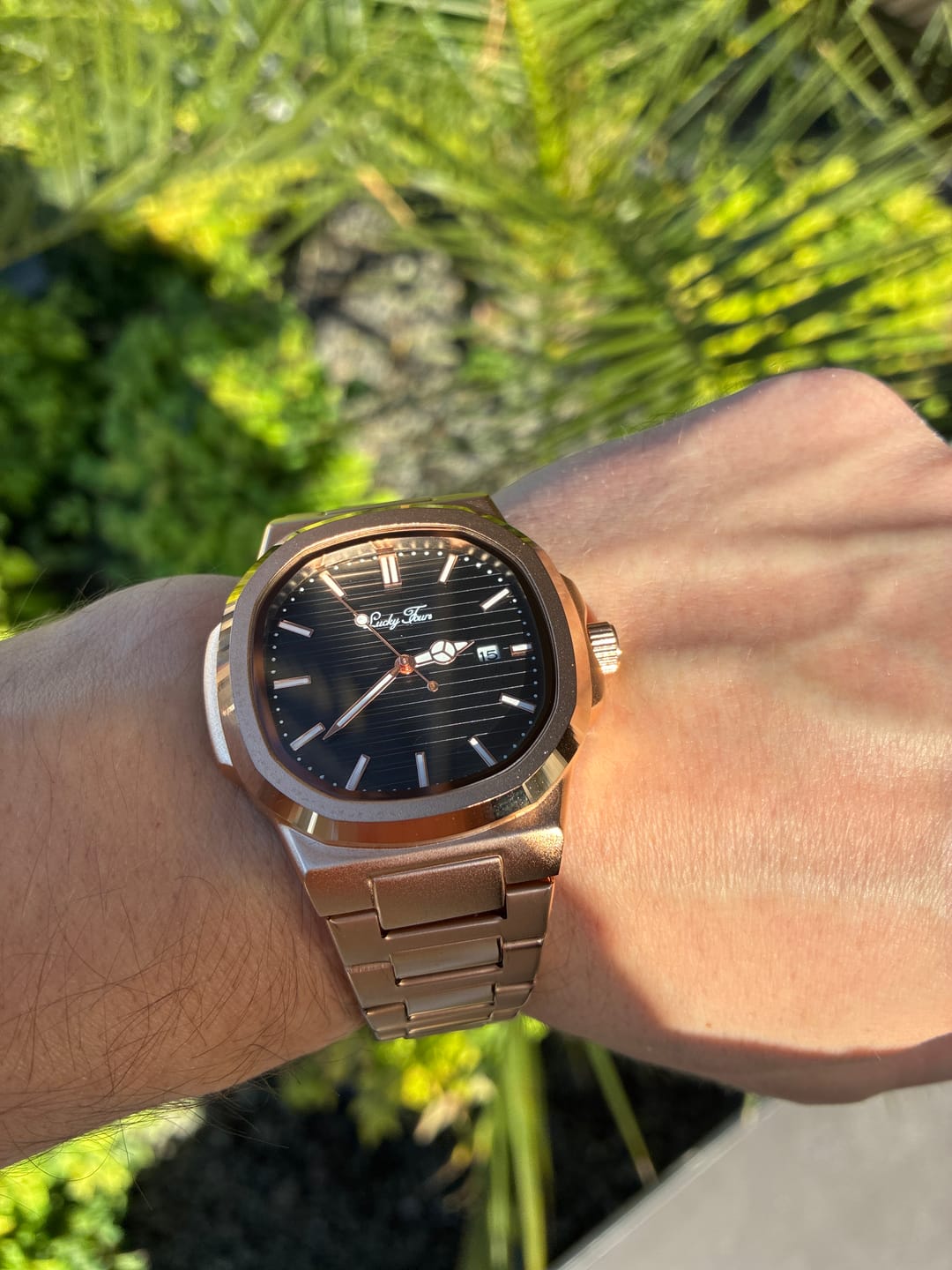 Customer photo review of Lucky Fours® Wraith