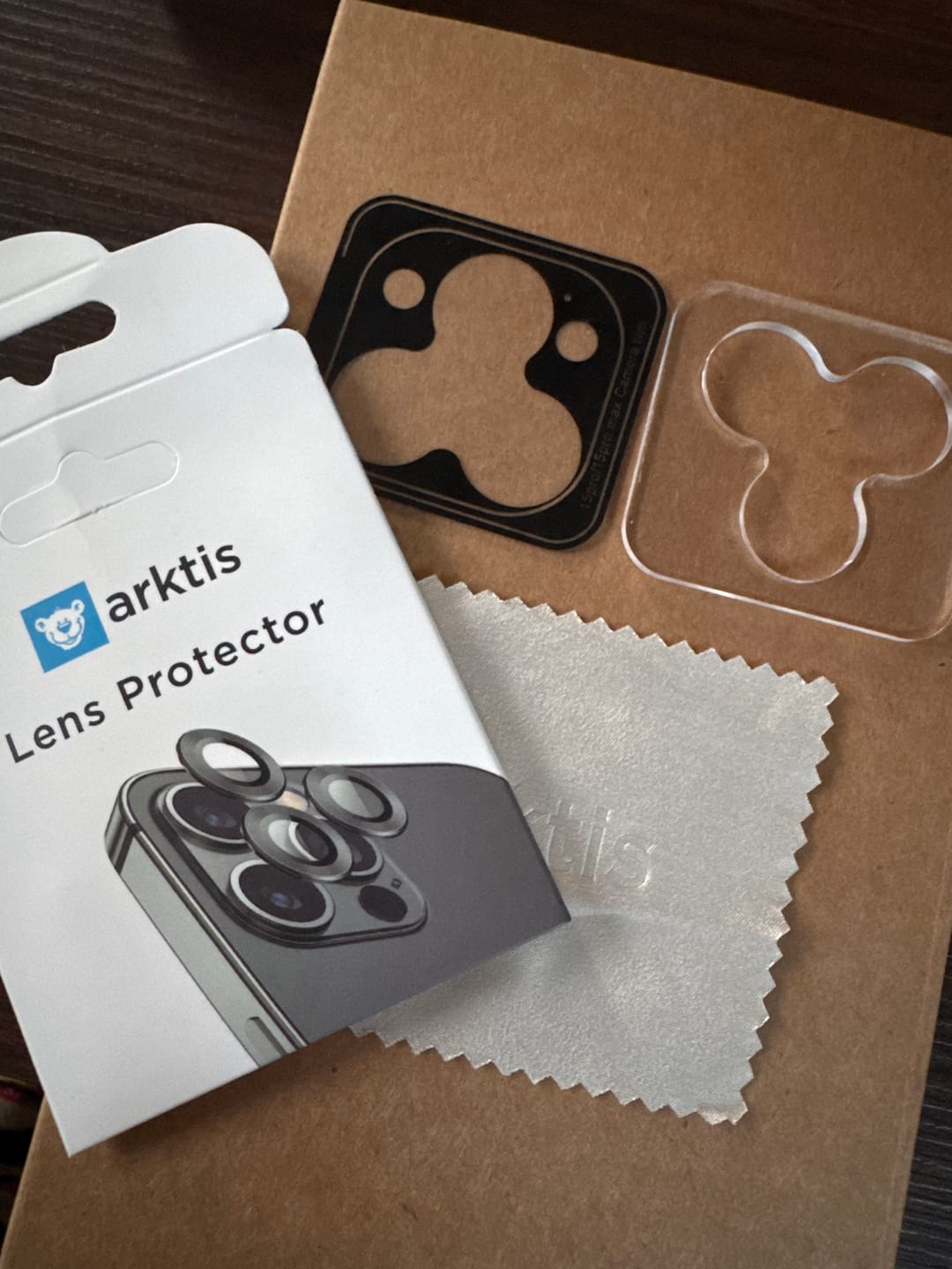 Customer photo review of arktis iPhone 15 Pro Max Lens Protector