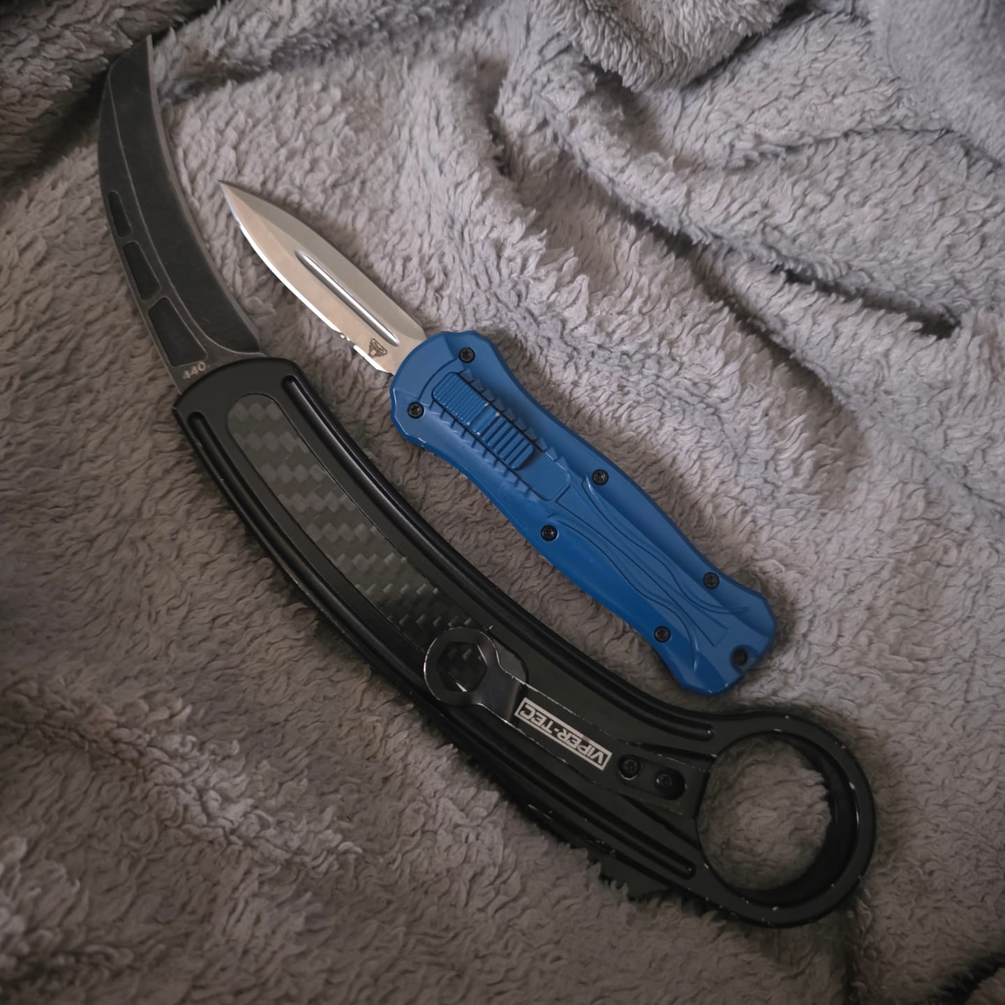 Customer photo review of VT Black Rocket Mini OTF Knife