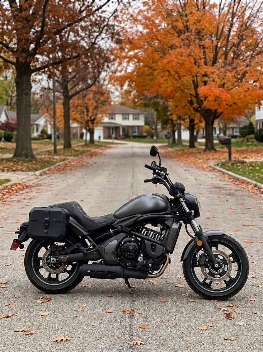 Customer photo review of 20L - Outlaw Quick-Mount Small Kawasaki Vulcan S Leather Wrapped Hard Saddlebags