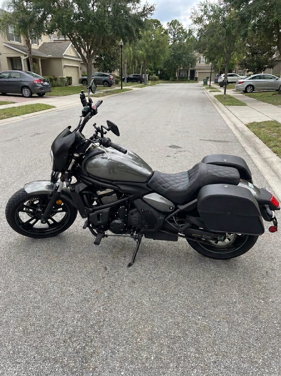 Customer photo review of 28L - Panzer Medium Hard Mount Kawasaki Vulcan S VN650 Motorcycle Saddlebags