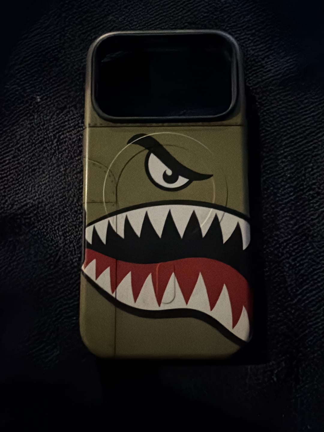 Customer photo review of Warhawk Tough Magnetic iPhone Case