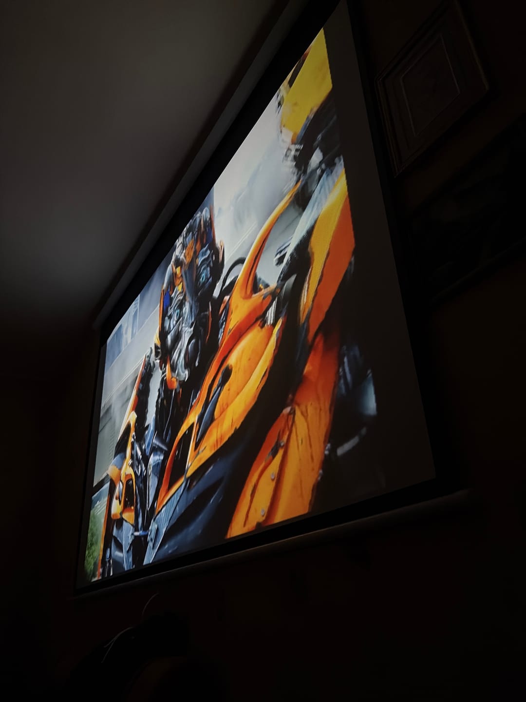 Customer photo review of Yoton Y3 1080P Portable Projector