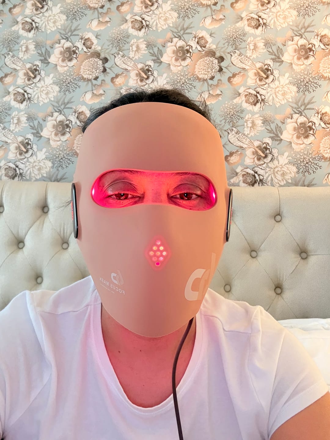 Customer photo review of JOVS 6D Laser & EMS Anti-Aging Therapy Mask
