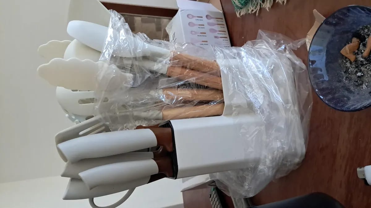 Customer photo review of 👩🏼‍🍳SetMaster™ - Juego de Utensilios de Cocina – 19 Piezas🥰