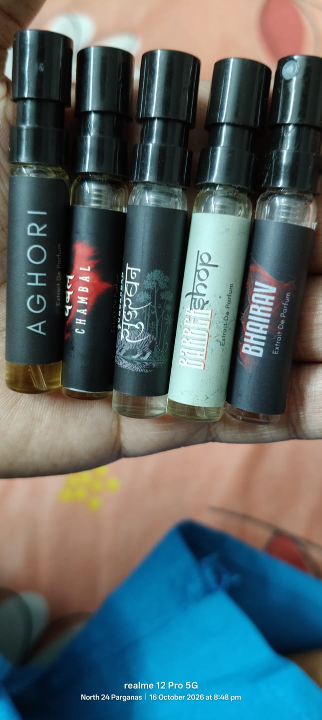 Customer photo review of The Premium Scents Pack of 5 Perfumes