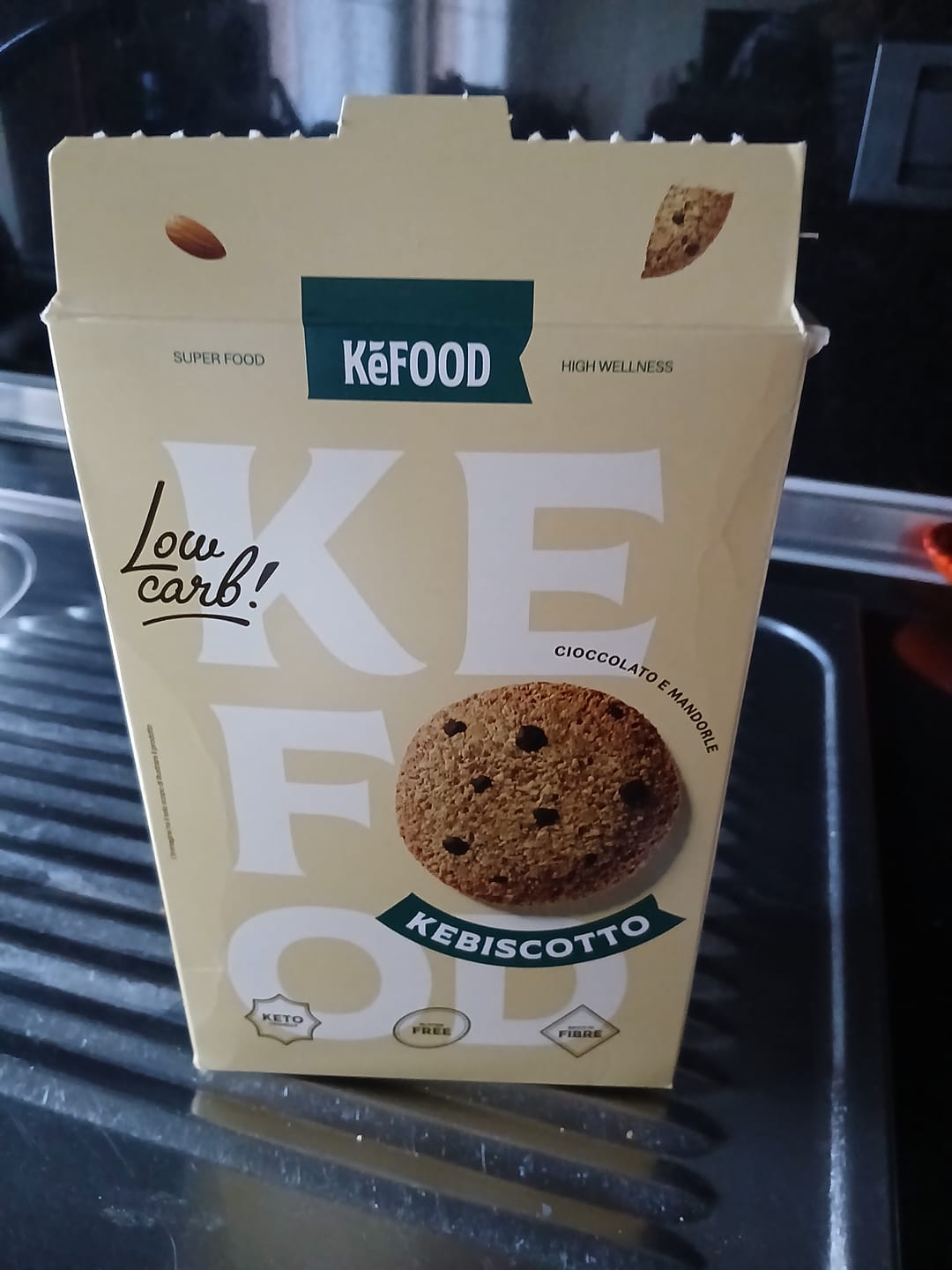 Customer photo review of KEBISCOTTO 250G BISCOTTI DI MANDORLE E GOCCE DI CIOCCOLATO, SENZA ZUCCHERI AGGIUNTI