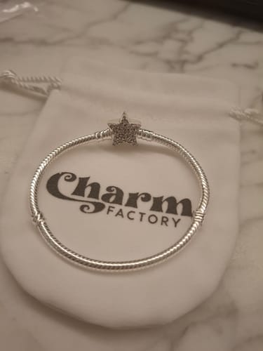 Customer photo review of Pulsera Estrella Diamantada